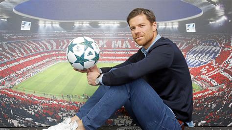 xabi alonso style of play