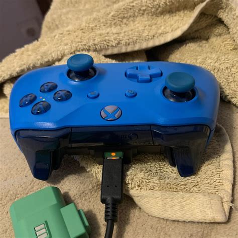 Xbox One Controller Won't Turn On When Plugged In