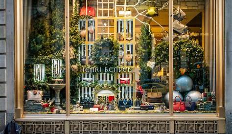 Xmas Window Displays For Shops Картинки по запросу Christmas Display Christmas Display
