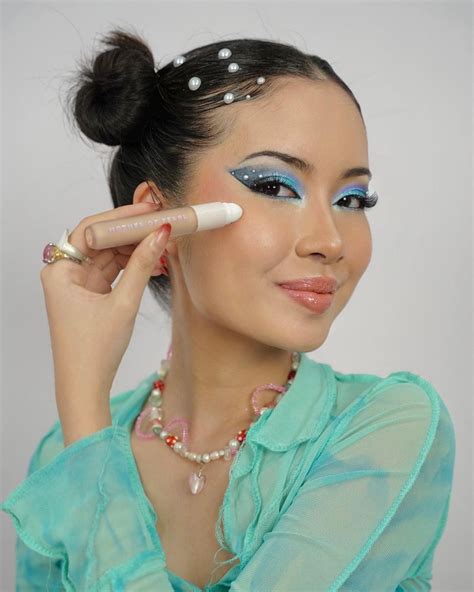 y2k makeup