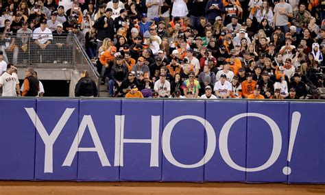 yahoo sports mlb scores and schedules live