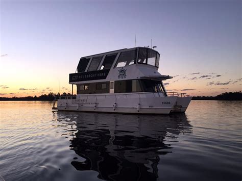 Yamba Houseboats For Hire