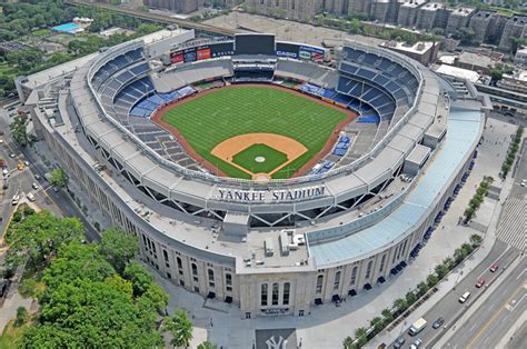 yankee stadium tours today