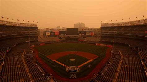 yankees red sox game postponed