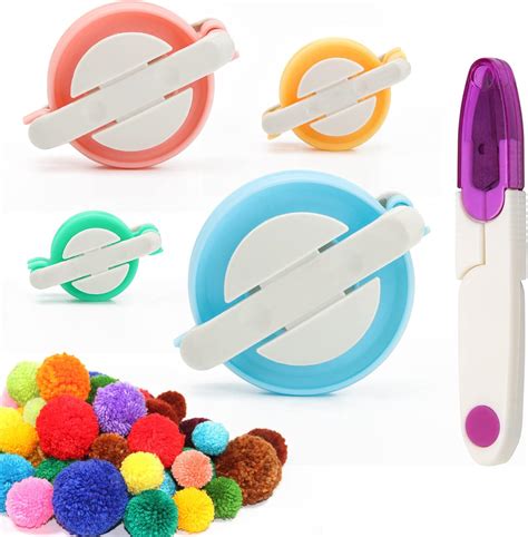 Yarn Pom Pom Maker