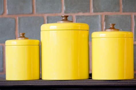 sininentuki.info:yellow and grey kitchen canisters