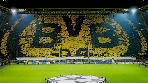 yellow wall signal iduna park