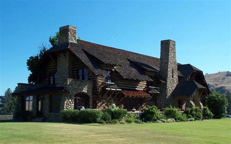 yellowstone dutton ranch house