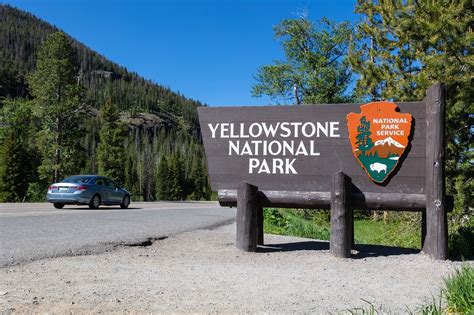 yellowstone park reservations xanterra