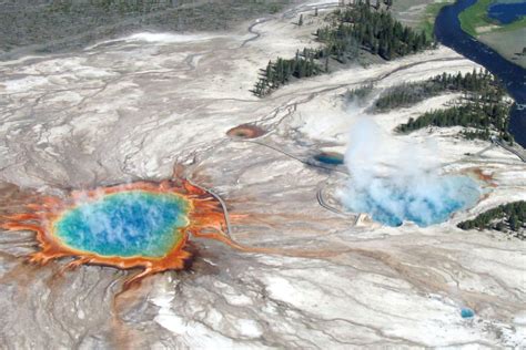 yellowstone park super volcano facts