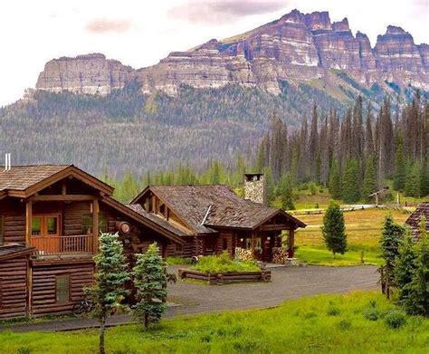 yellowstone resort vacation packages