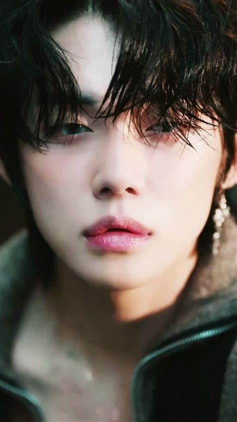 Yeonjun Face Close Up