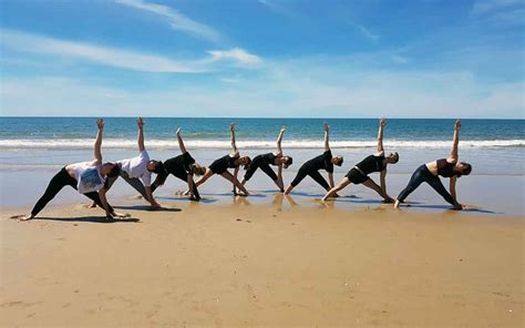 yoga en la playa