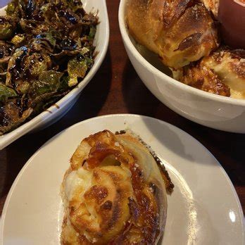 Yolis Pepperoni Rolls