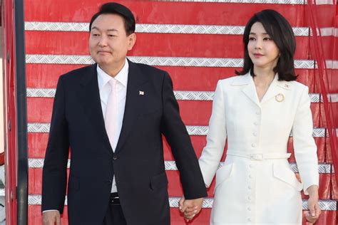 yoon suk yeol and his wife kim keon hee