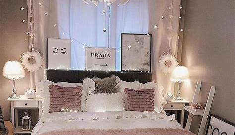 Young Woman's Bedroom Decor Ideas