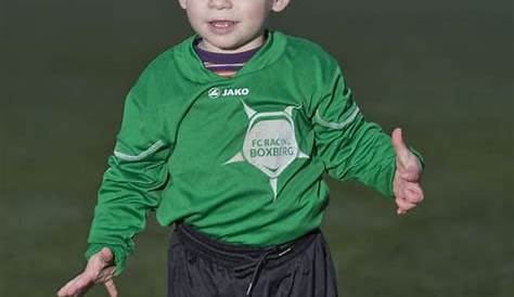 20 month old child becomes youngest professional footballer in the