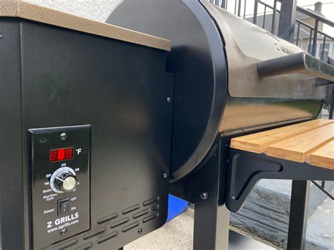 Z Grills® ZPG550C 550C BBQ Pellet Grill & Smoker with Auto