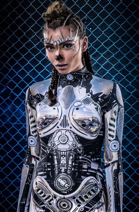 zendaya in robot costume