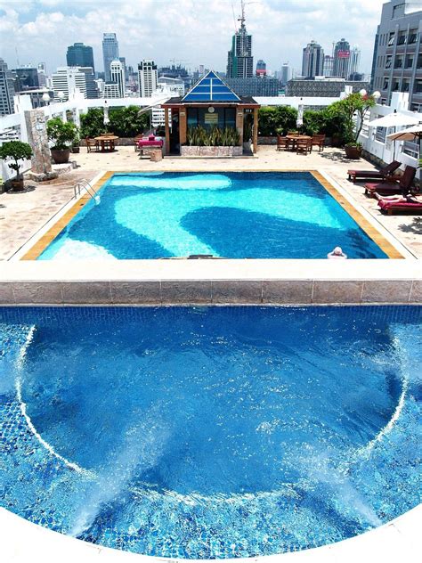 Zenith Sukhumvit Hotel Bangkok Pool