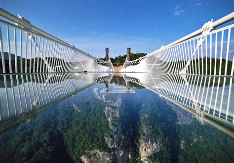 zhangjiajie bridge china glass facts
