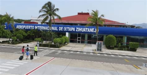 zihuatanejo airport atm