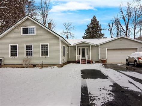 zillow benzie county