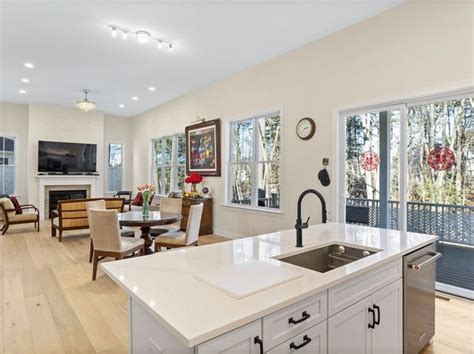 Zillow Hudson Ma Condos