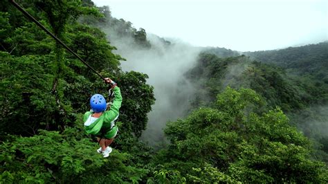 ziplining tours in costa rica