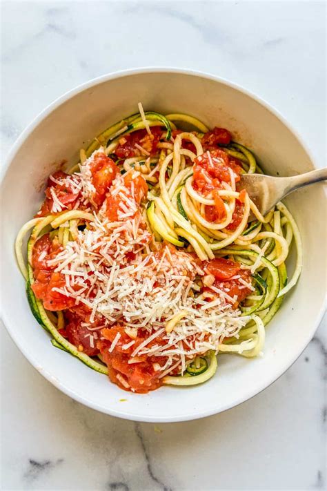 Zucchini Noodles with Marinara Sauce on a Plate