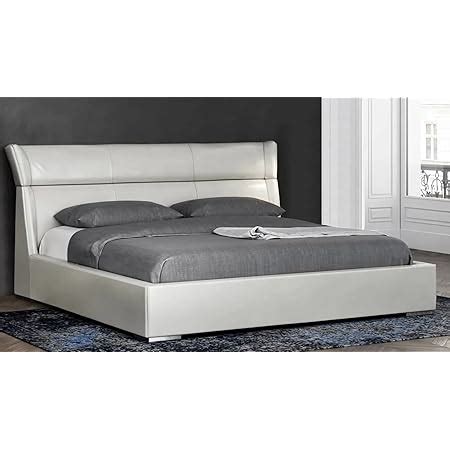 Zuri Leather Bed