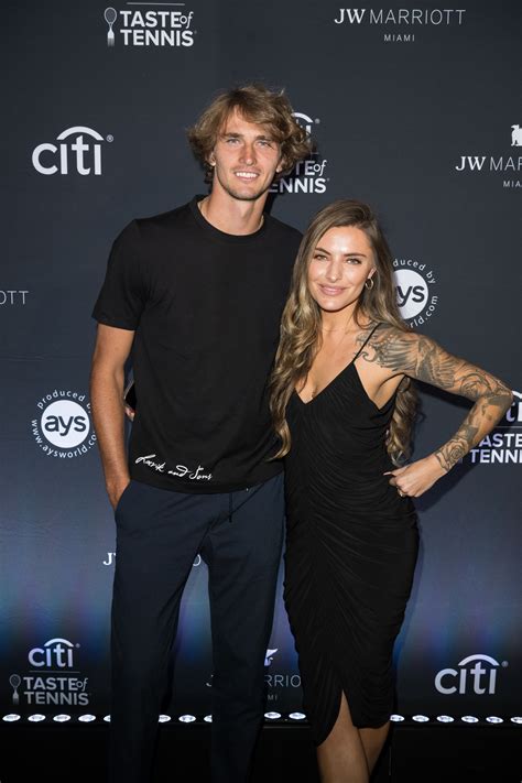 zverev girlfriend