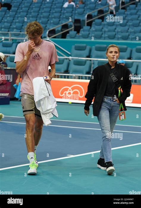 zverev girlfriend 2022