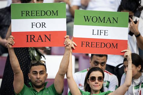 伊朗女性抗议