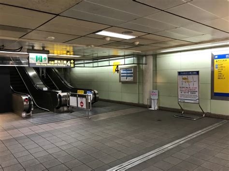 捷運中山站4號出口